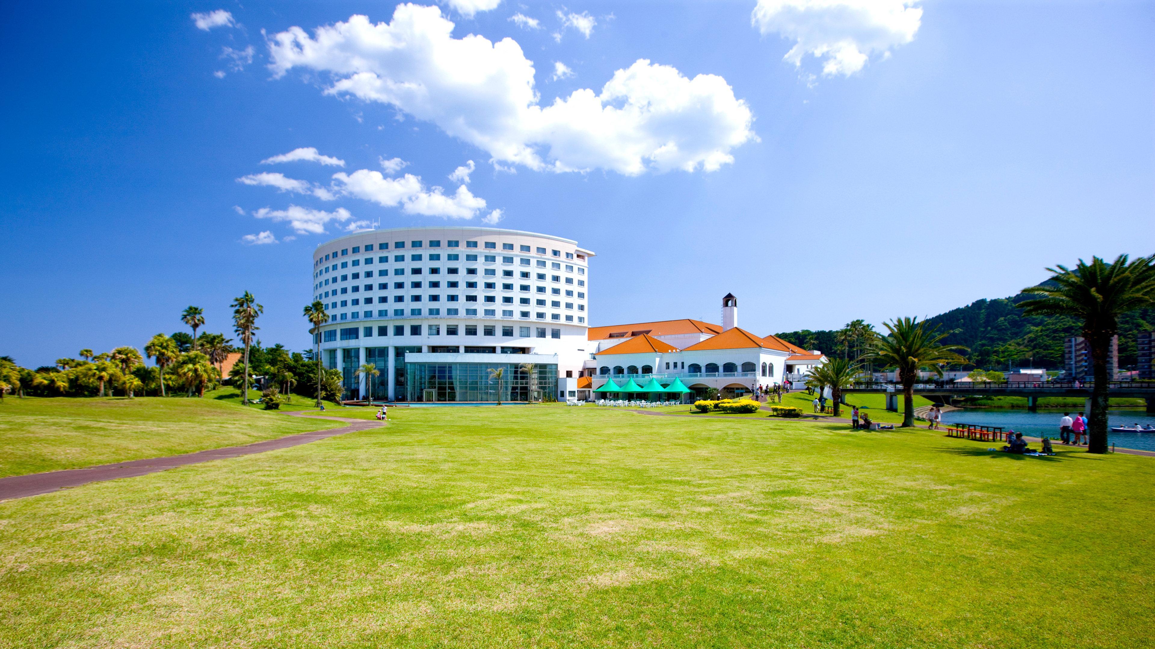 Ana Holiday Inn Resort Miyazaki By Ihg Exteriör bild