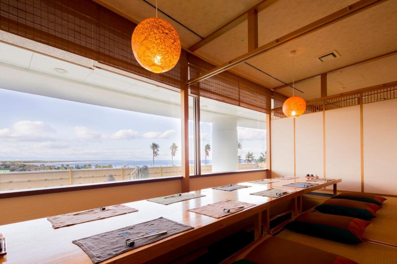 Ana Holiday Inn Resort Miyazaki By Ihg Exteriör bild