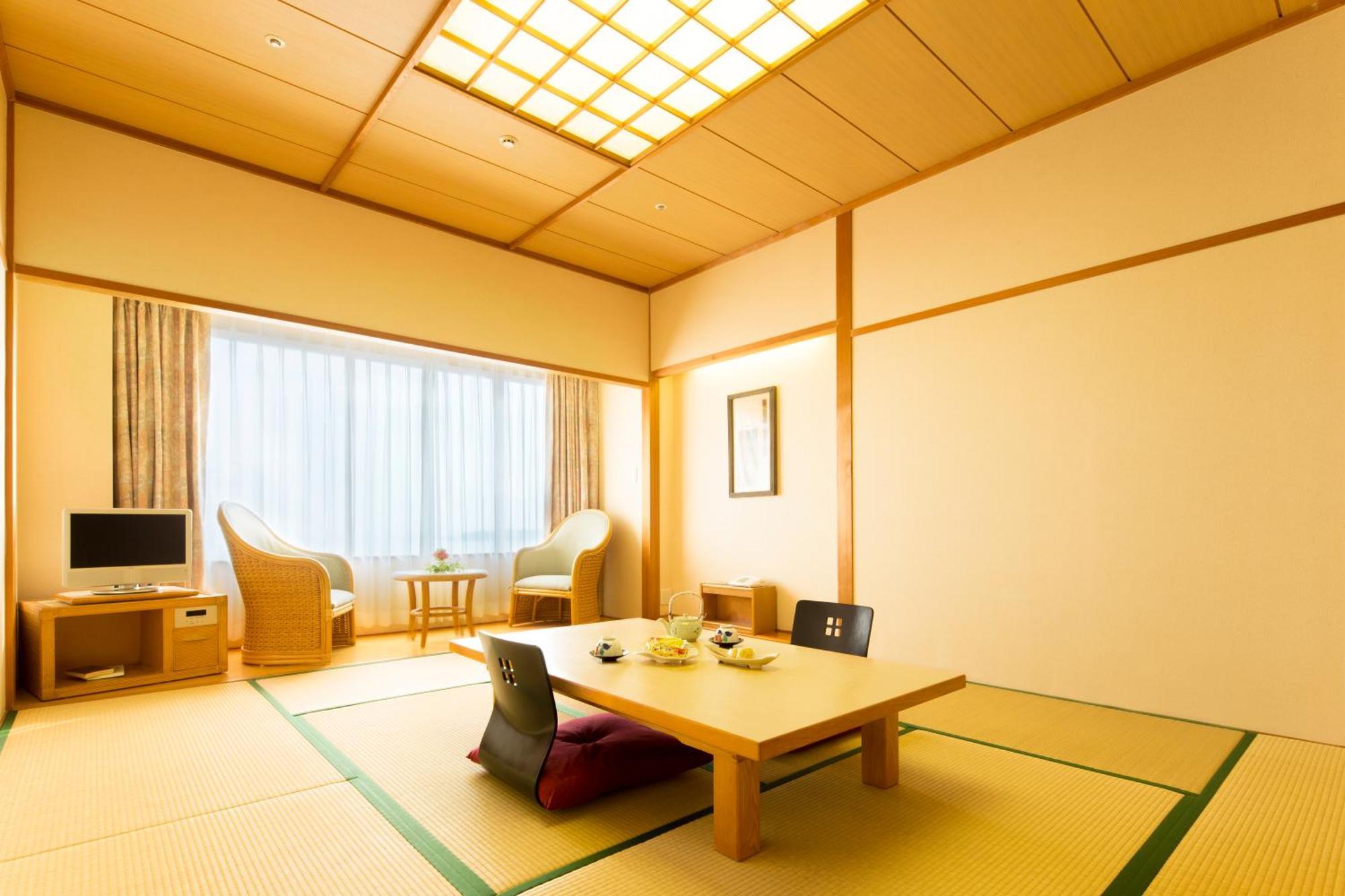Ana Holiday Inn Resort Miyazaki By Ihg Exteriör bild